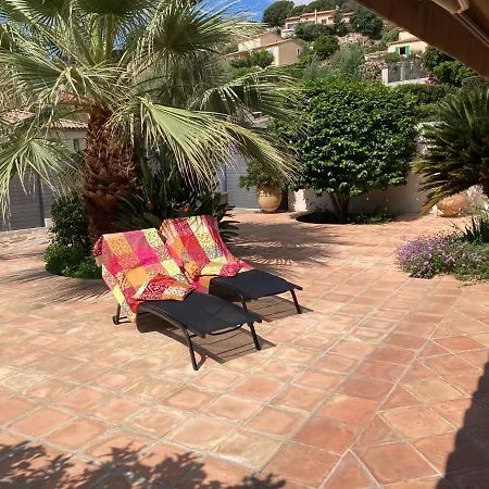 La Maison De Jeanne Bormes-les-Mimosas